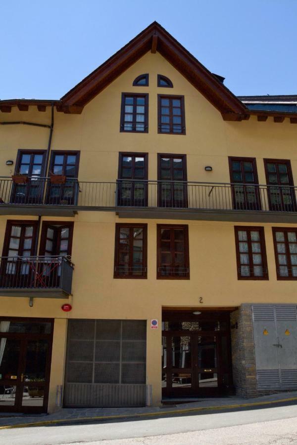 Cau D Aneu Duplex En El Centro D Esterri D Aneu エステリ・ダネウ エクステリア 写真